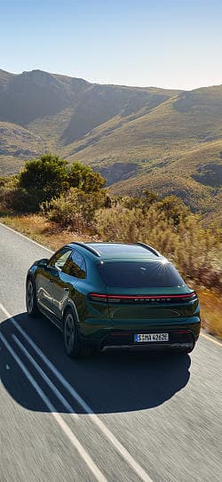 保时捷 Macan 4s 高清手机竖屏壁纸