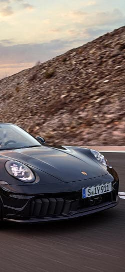 保时捷 911 carrera gts cabriolet 高清手机竖屏壁纸