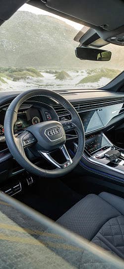 奥迪 SQ8 tfsi 高清手机竖屏壁纸