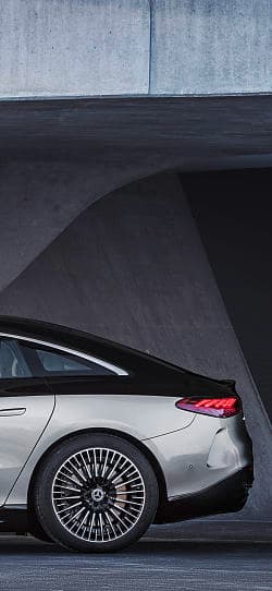 奔驰 EQS 580 4matic edition one 高清手机竖屏壁纸