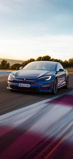 特斯拉 Model S  高清手机竖屏壁纸
