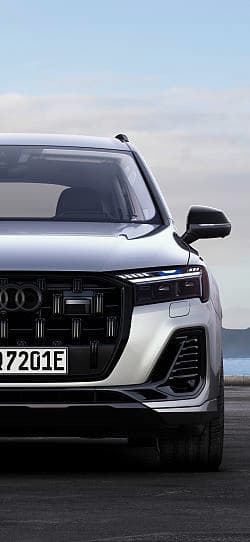 奥迪 Q7 tfsi e quattro 高清手机竖屏壁纸