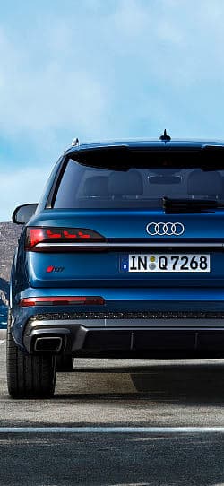 奥迪 Q7 55_tfsi_quattro 高清手机竖屏壁纸
