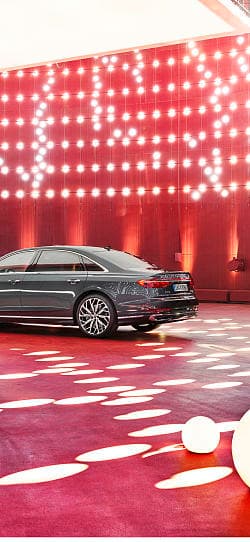 奥迪 A8 L 60 tfsi quattro 高清手机竖屏壁纸