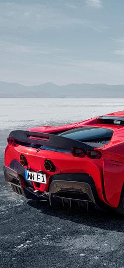法拉利 SF90 stradale novitec 高清手机竖屏壁纸