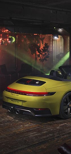保时捷 911 Spirit 70 高清手机竖屏壁纸