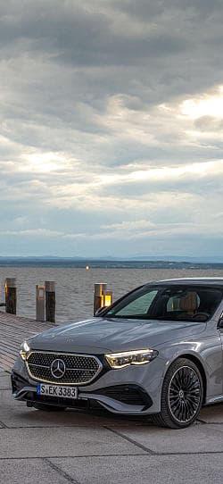 奔驰 E级 450 4matic amg line 高清手机竖屏壁纸