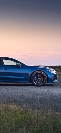 奥迪 RS7 sportback performance 高清手机竖屏壁纸